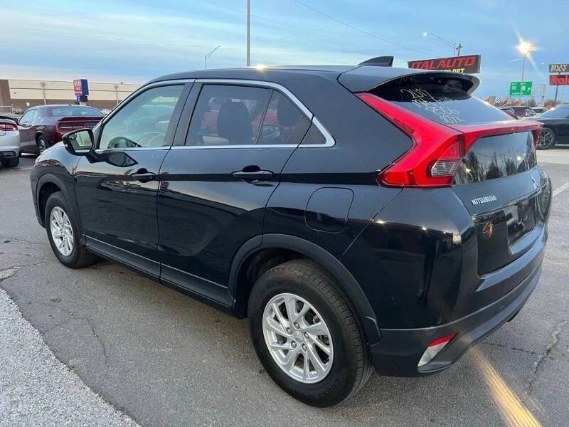 2019 Mitsubishi Eclipse Cross - Image 13 of 20