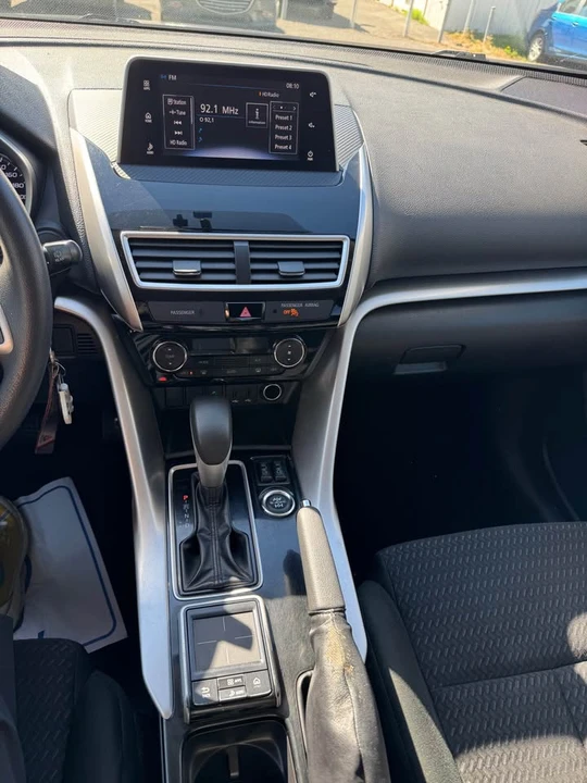 2019 Mitsubishi Eclipse Cross - Image 18 of 19