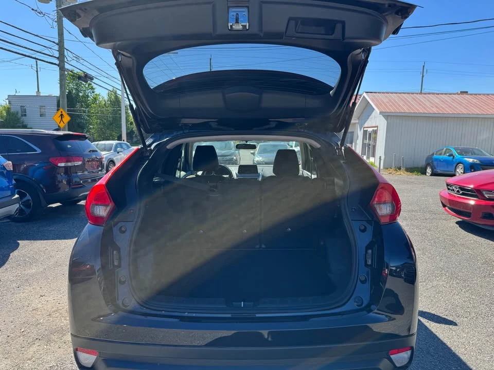 2019 Mitsubishi Eclipse Cross - Image 12 of 19
