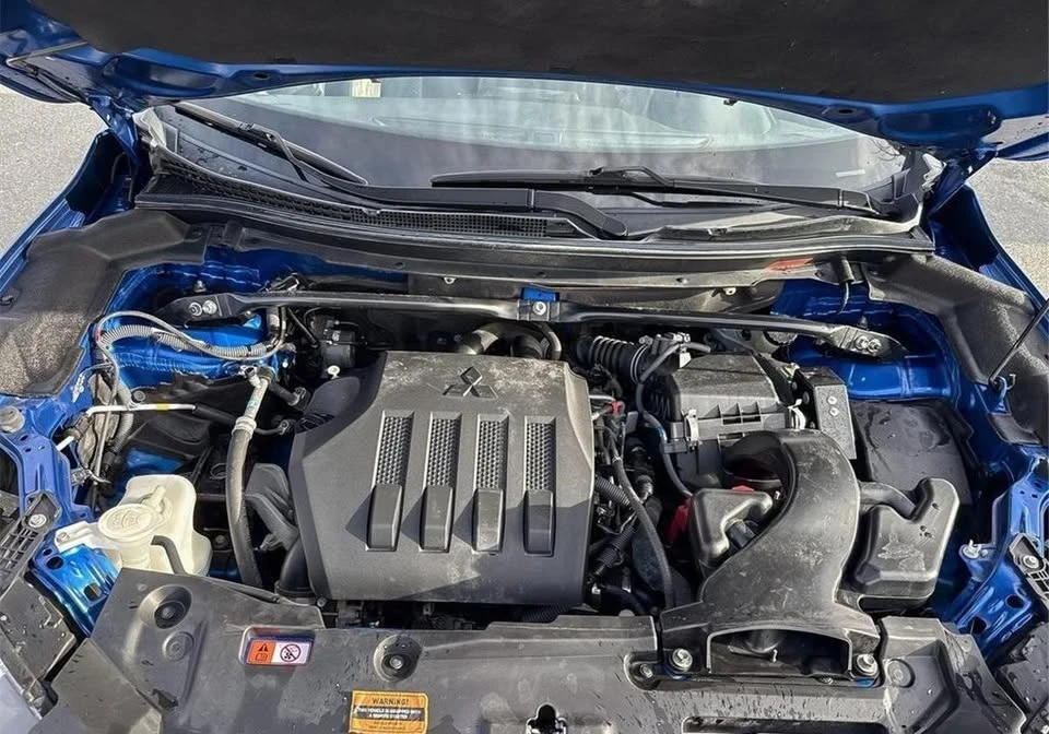 2019 Mitsubishi Eclipse Cross - Image 9 of 20