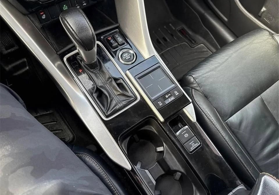 2019 Mitsubishi Eclipse Cross - Image 17 of 20