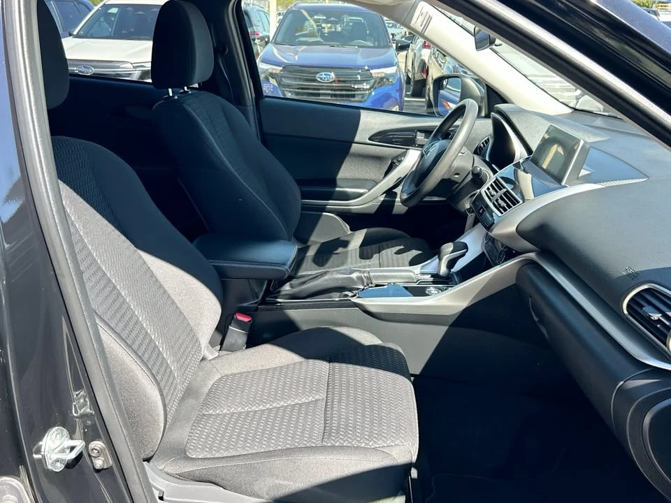 2019 Mitsubishi Eclipse Cross - Image 9 of 14