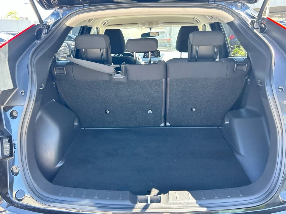 2019 Mitsubishi Eclipse Cross - Image 10 of 14
