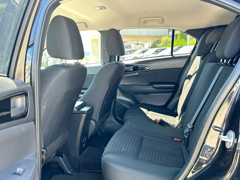 2019 Mitsubishi Eclipse Cross - Image 11 of 14