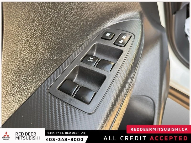 2019 Mitsubishi Eclipse Cross - Image 10 of 17