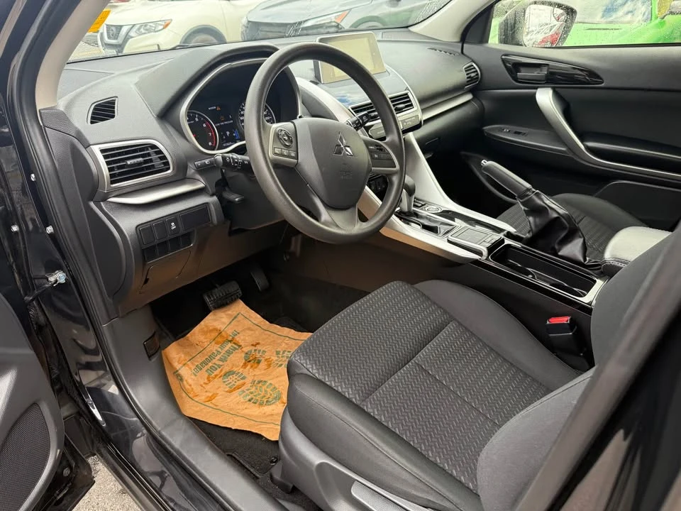 2019 Mitsubishi Eclipse Cross - Image 8 of 19