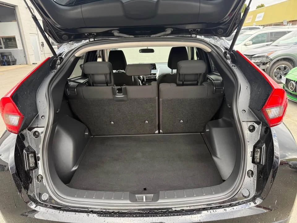 2019 Mitsubishi Eclipse Cross - Image 16 of 19