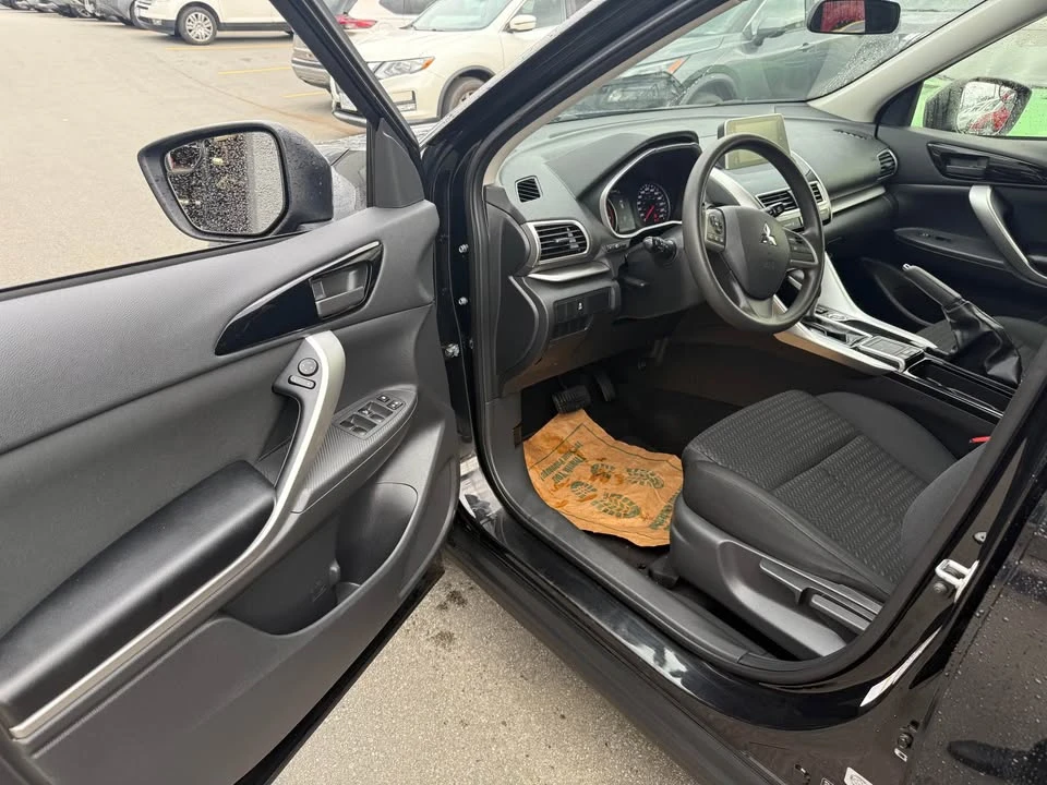 2019 Mitsubishi Eclipse Cross - Image 6 of 19