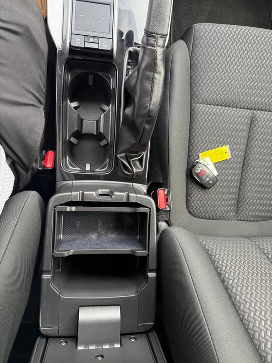 2019 Mitsubishi Eclipse Cross - Image 13 of 19
