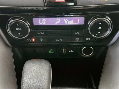 2019 Mitsubishi Eclipse Cross - Image 16 of 19