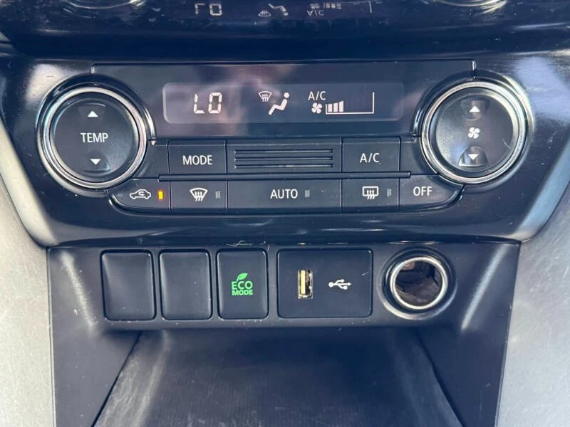 2019 Mitsubishi Eclipse Cross - Image 6 of 10
