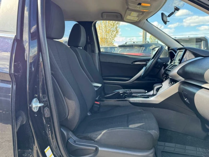 2019 Mitsubishi Eclipse Cross - Image 8 of 10