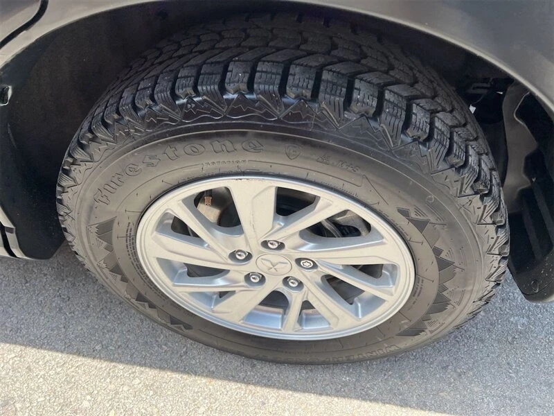 2019 Mitsubishi Eclipse Cross - Image 15 of 15