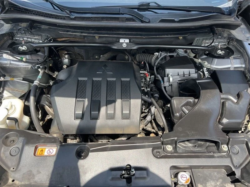 2019 Mitsubishi Eclipse Cross - Image 13 of 15