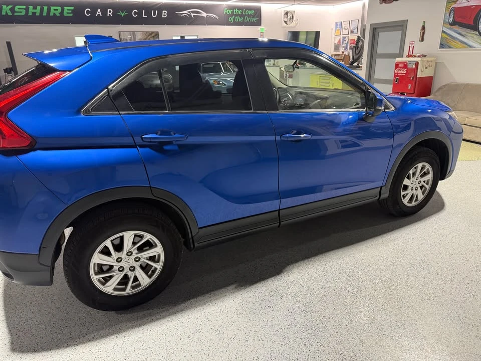 2019 Mitsubishi Eclipse Cross - Image 3 of 9