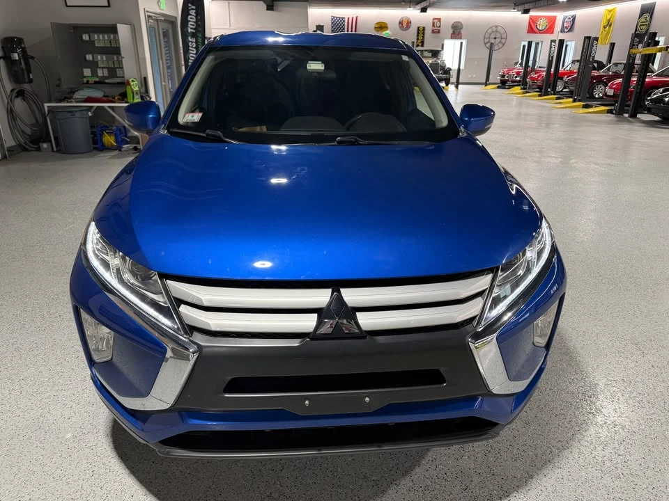 2019 Mitsubishi Eclipse Cross - Image 2 of 9