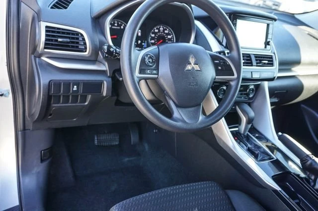 2019 Mitsubishi Eclipse Cross - Image 11 of 19