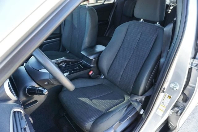 2019 Mitsubishi Eclipse Cross - Image 14 of 19