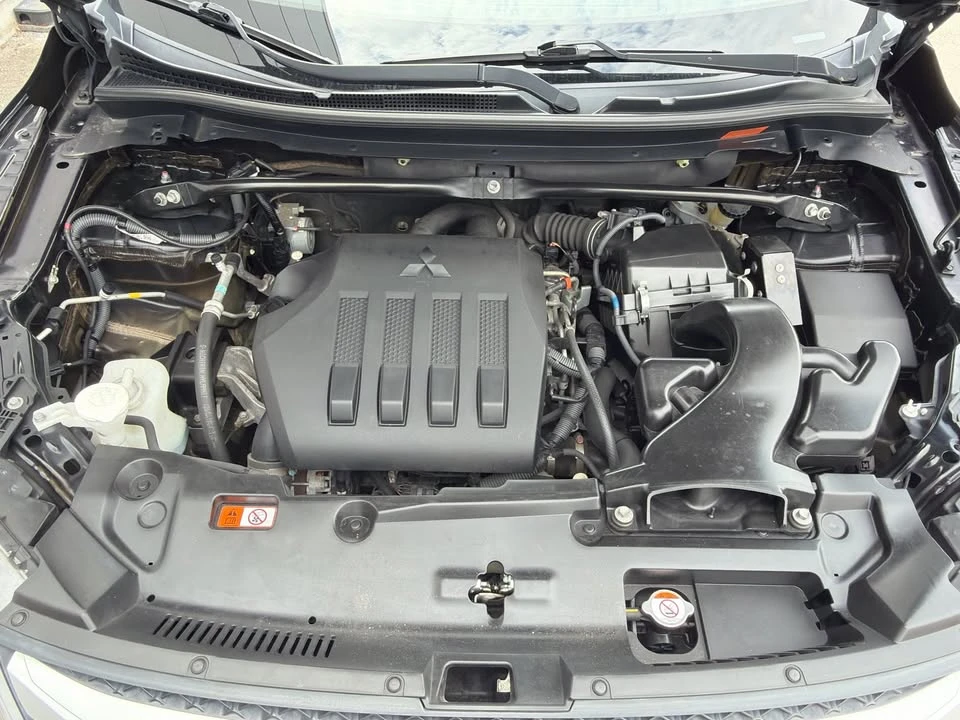 2019 Mitsubishi Eclipse Cross - Image 15 of 20