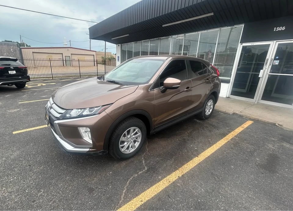 2019 Mitsubishi Eclipse Cross - Image 6 of 10