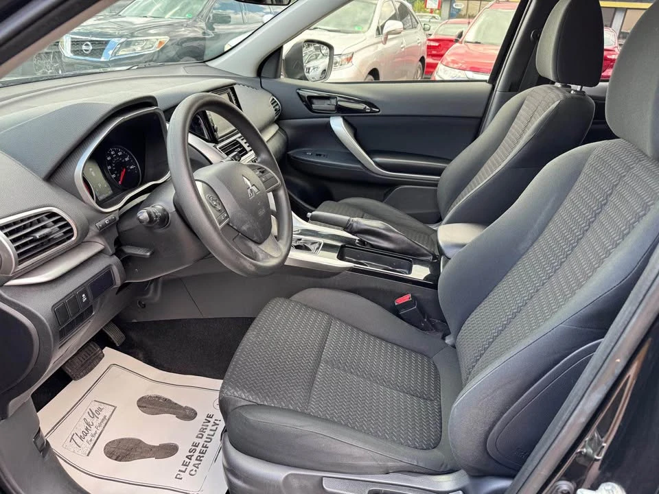 2019 Mitsubishi Eclipse Cross - Image 8 of 20