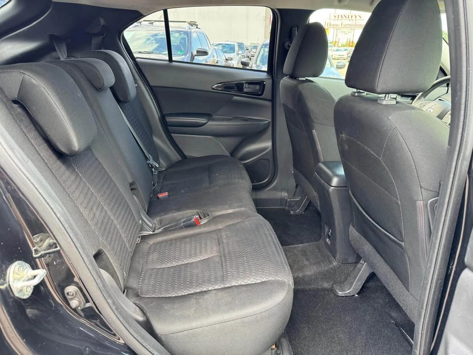 2019 Mitsubishi Eclipse Cross - Image 11 of 20