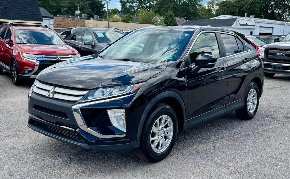 2019 Mitsubishi Eclipse Cross - Image 3 of 20