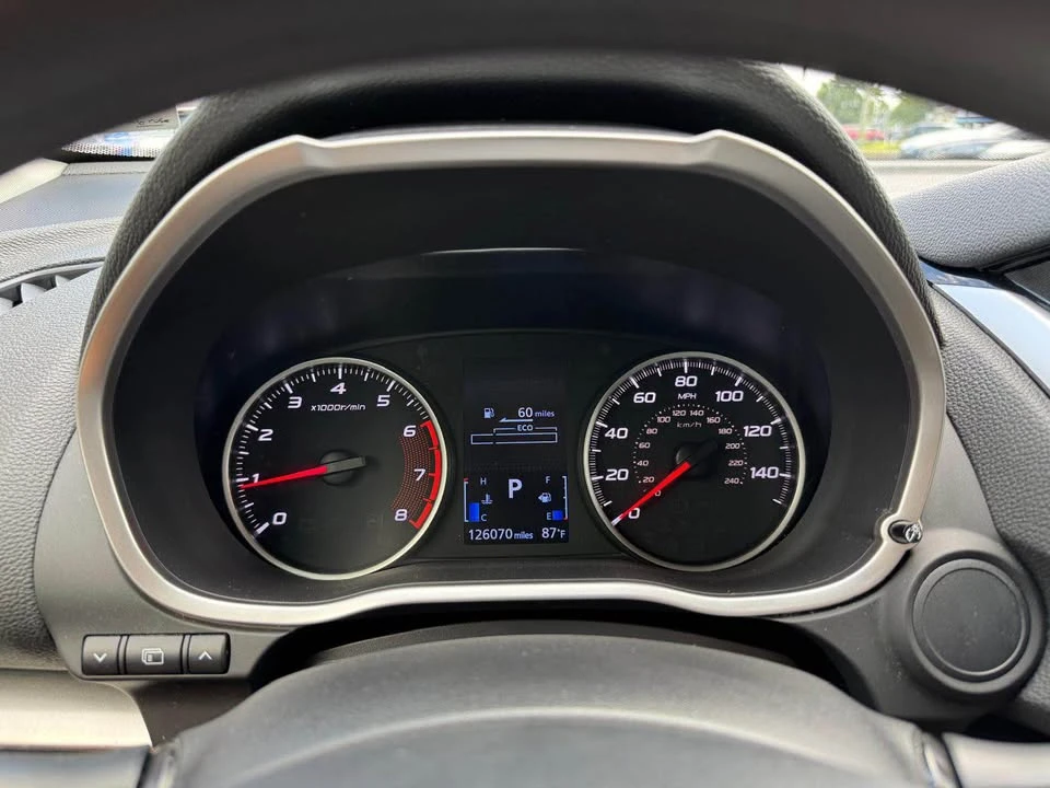 2019 Mitsubishi Eclipse Cross - Image 15 of 20