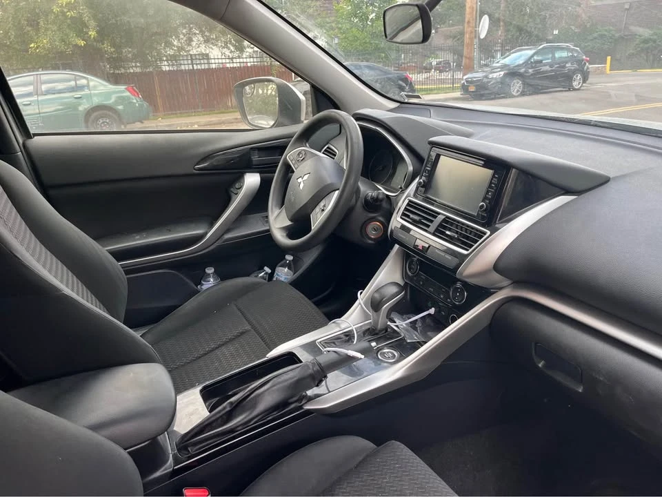 2019 Mitsubishi Eclipse Cross - Image 5 of 6