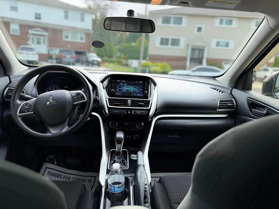 2019 Mitsubishi Eclipse Cross - Image 13 of 18