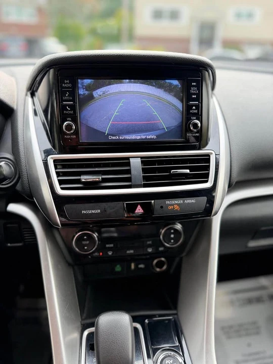 2019 Mitsubishi Eclipse Cross - Image 18 of 18