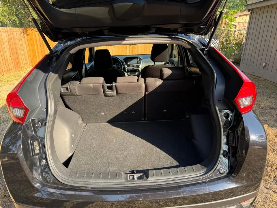 2019 Mitsubishi Eclipse Cross - Image 13 of 16