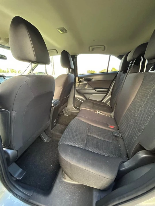 2019 Mitsubishi Eclipse Cross - Image 5 of 10