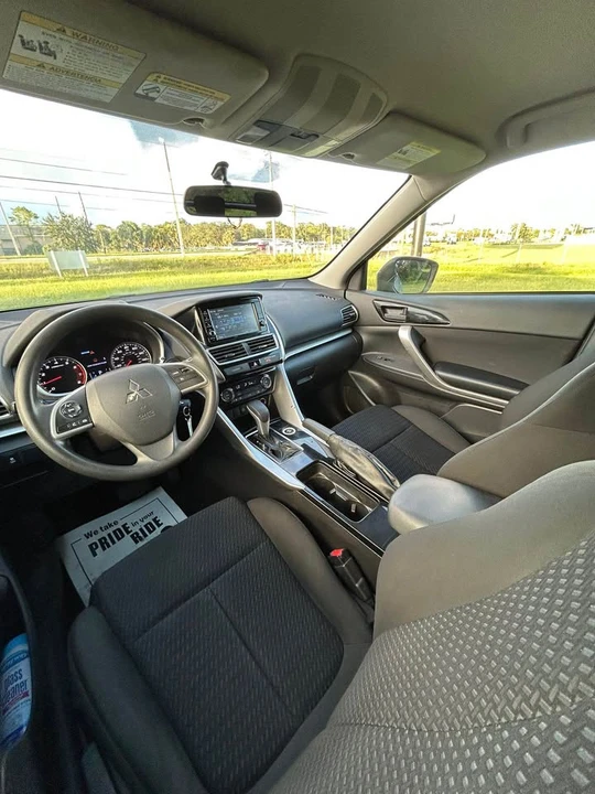 2019 Mitsubishi Eclipse Cross - Image 4 of 10