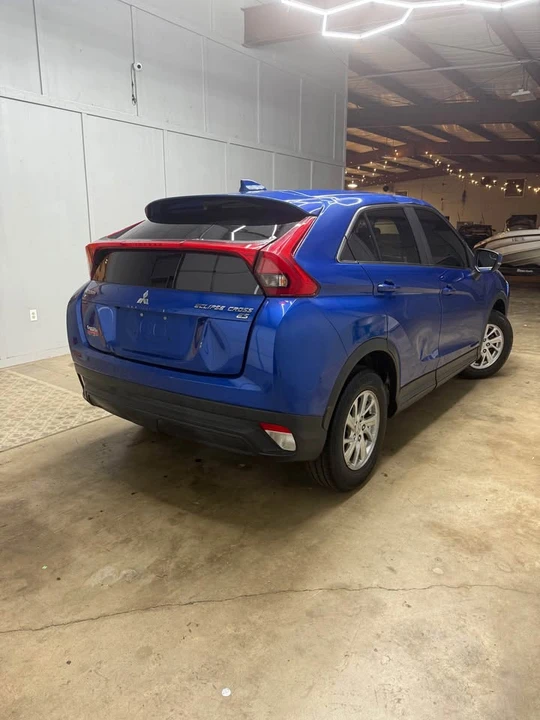 2019 Mitsubishi Eclipse Cross - Image 3 of 20