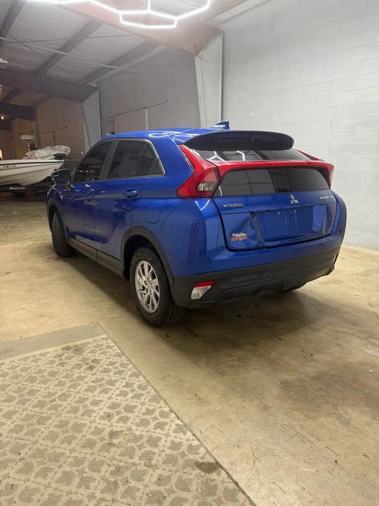 2019 Mitsubishi Eclipse Cross - Image 2 of 20