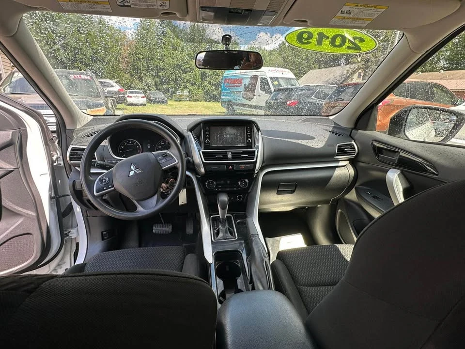 2019 Mitsubishi Eclipse Cross - Image 8 of 10