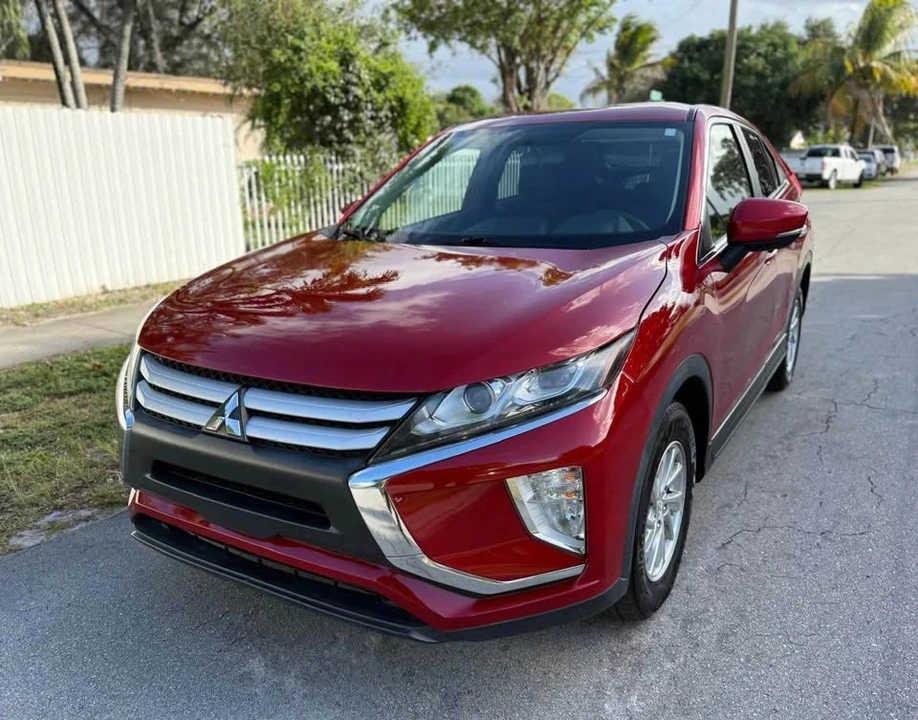 2019 Mitsubishi Eclipse Cross - Image 2 of 14