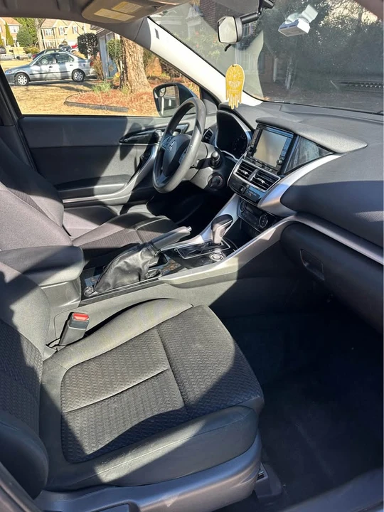 2019 Mitsubishi Eclipse Cross - Image 10 of 12