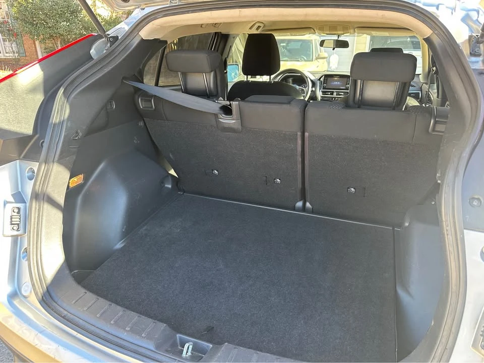 2019 Mitsubishi Eclipse Cross - Image 8 of 12