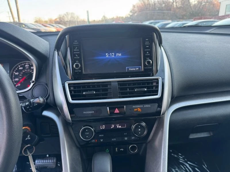 2019 Mitsubishi Eclipse Cross - Image 13 of 20