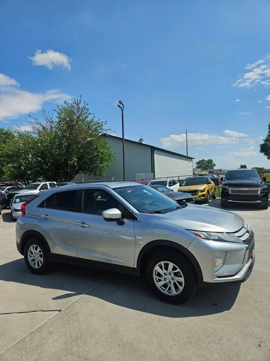 2019 Mitsubishi Eclipse Cross - Image 3 of 19