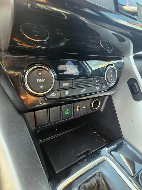 2019 Mitsubishi Eclipse Cross - Image 15 of 19