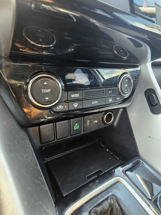 2019 Mitsubishi Eclipse Cross - Image 18 of 20