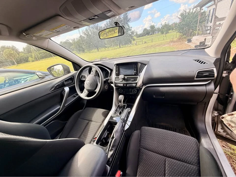 2019 Mitsubishi Eclipse Cross - Image 7 of 11