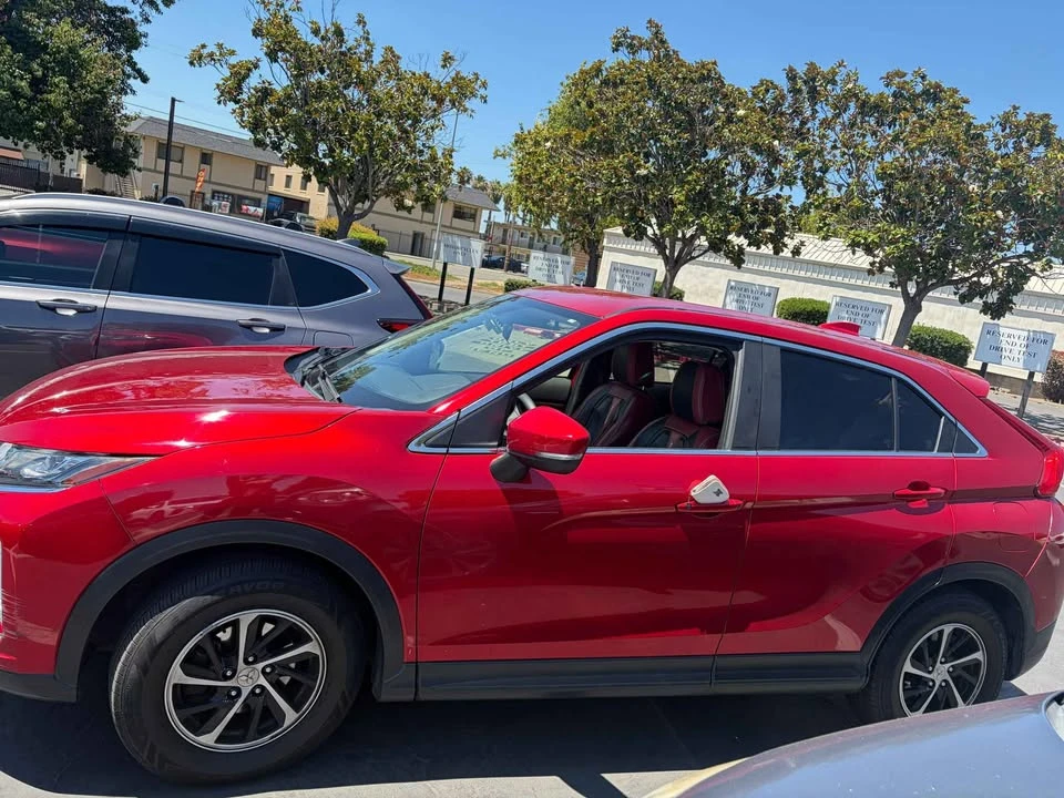 2019 Mitsubishi Eclipse Cross - Image 2 of 5