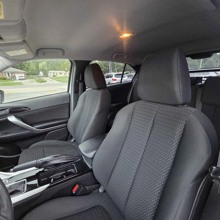 2019 Mitsubishi Eclipse Cross - Image 14 of 15