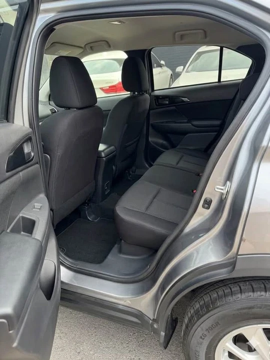 2019 Mitsubishi Eclipse Cross - Image 5 of 6