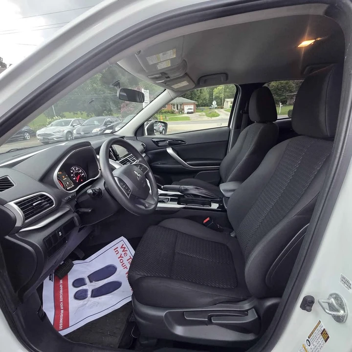 2019 Mitsubishi Eclipse Cross - Image 13 of 15