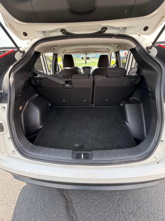 2019 Mitsubishi Eclipse Cross - Image 19 of 20